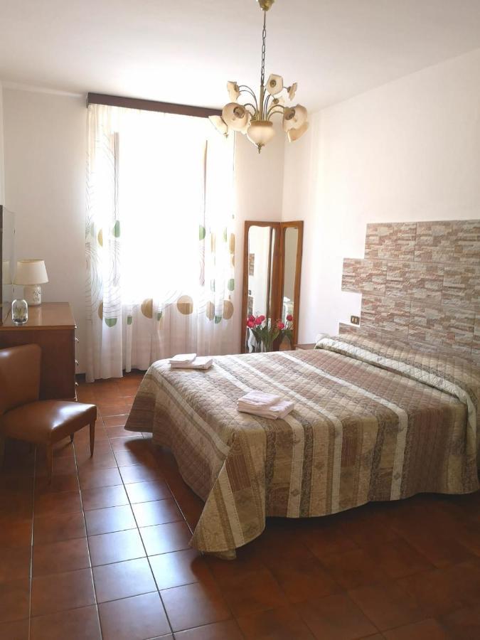 Casa Caterina 2 Storey House, With A Mountain View Toscolano-Maderno Exterior foto