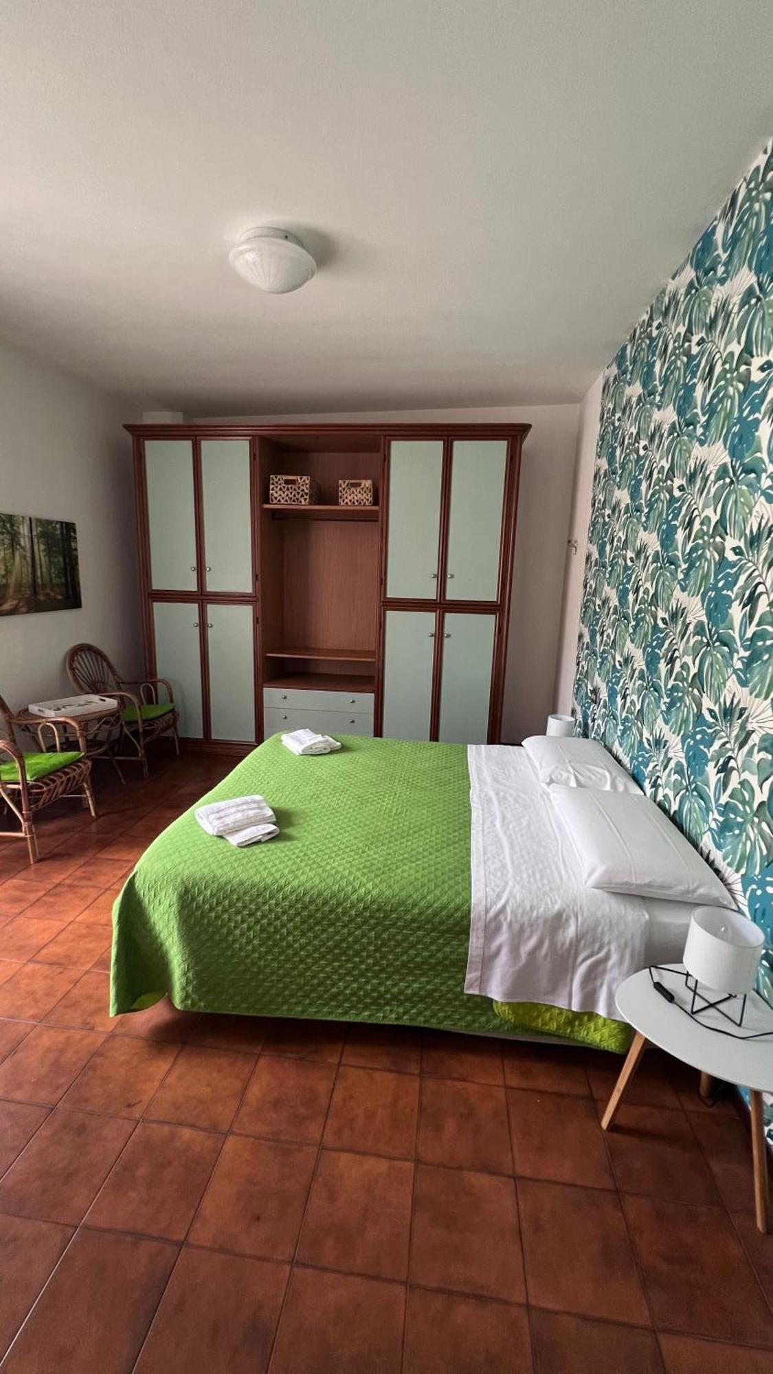 Casa Caterina 2 Storey House, With A Mountain View Toscolano-Maderno Exterior foto